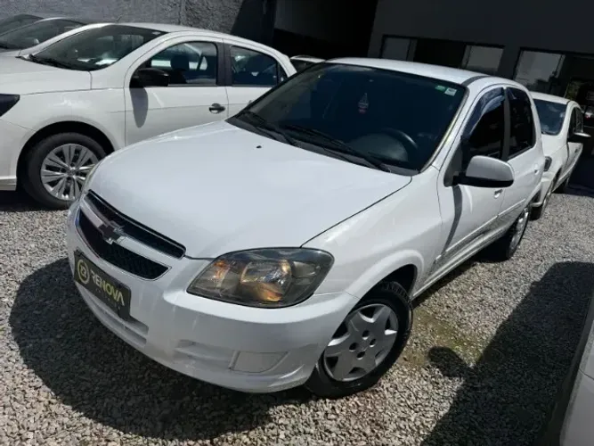 Chevrolet Celta LT 1.0 2014 c/apenas 79.000km