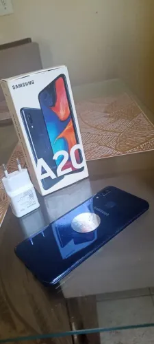 Samsung Galaxy A20 completo - bom estado de uso