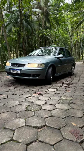 Chevrolet Vectra CD 2.2 16V / 2.0 16V Mec./aut. 2003