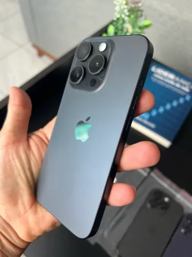iPhone 15 pro 128g azul e preto 3400$