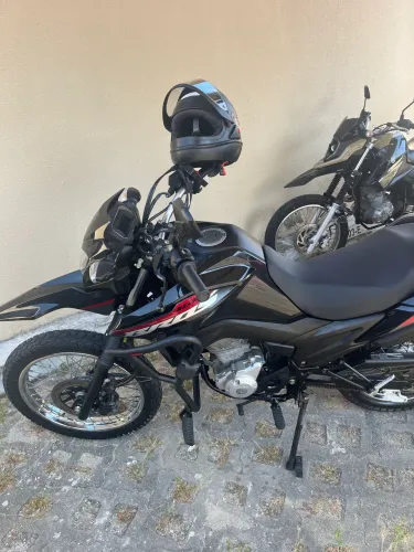 Bros 2025 - Preta