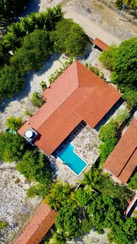 Imóvel para venda tem 300 metros quadrados com 4 quartos em Centro - Pindoretama - CE
