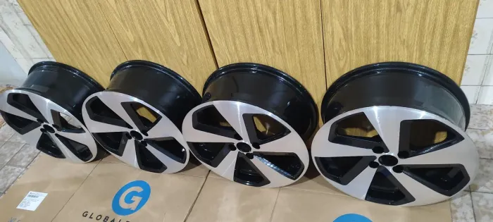 Rodas Scorrro aro 17 do golf gti