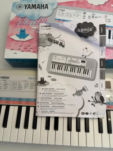 Teclado Yamaha Remie PSS-E30 Original