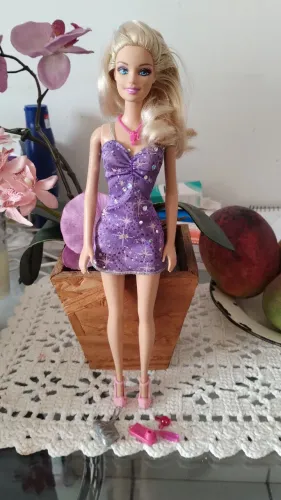 Boneca Barbie Glitter
