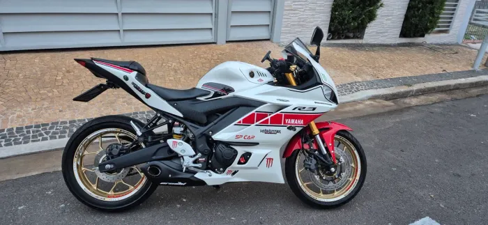 Yamaha R3 Edição Especial de aniversário 60 anos Word GP