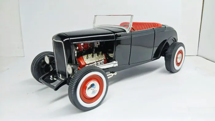 Miniatura Ford Street Rod 32 1/18