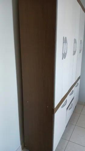 Armário Guarda-roupas