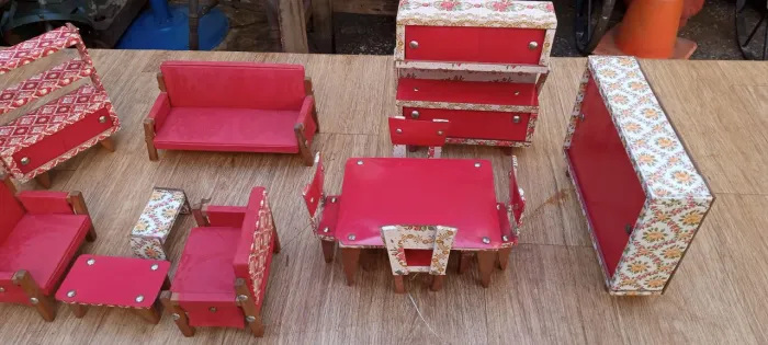 Móveis miniaturas casa boneca 