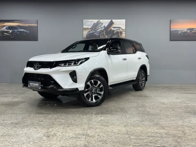 Toyota Hilux SW4 Diamond 2.8 TB 4X4 Die. Aut. 2024