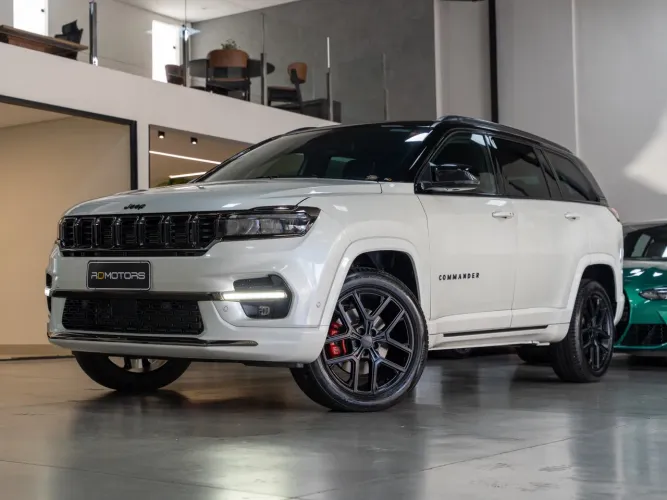Jeep Commander Black Hurricane 2.0 4X4 TB AUT 2025