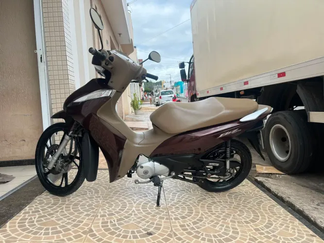 Honda Biz 125 2022 semi nova