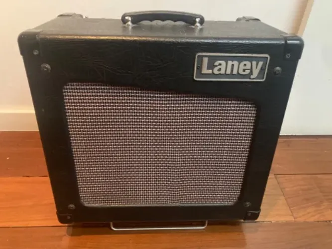 Amplificador Laney Cub 12 R