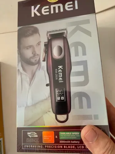 Máquina de cortar cabelo Kemei Lacrada