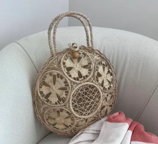 Bolsa de palha artesanal