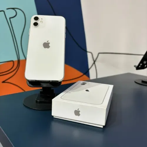 IPhone 11 Branco 64Gb Saude de bateria 77 | Loja Física |