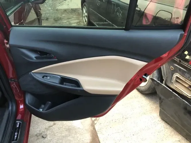 Forro de Porta Traseiro Direito Gm Onix 2023/2024