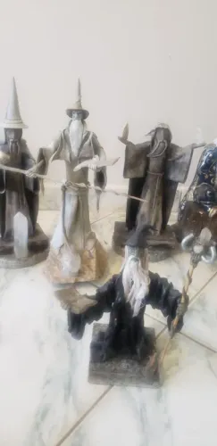 4 magos