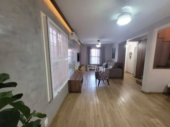 Sobrado com 3 dormitórios à venda, 115 m² por R$ 750.000,00 - Parque Villa Flores - Vila F