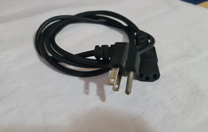 Cabos de energia para fontes de alimentação - Cabos de força para computador