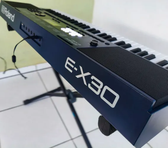 Teclado Arranjador Roland E-x30 61 Teclas USB
