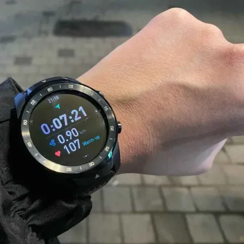 Smartwatch GOOGLE TicWatch Pro-comando voz-gps-SPOTIFY-ip68-Responde whats-NFc pagamentos