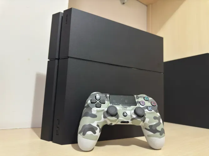 Ps4 com garantia impecável 