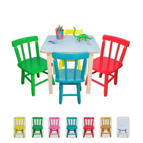 Mesa Infantil de Madeira Maciça com 4 Cadeiras Resistente