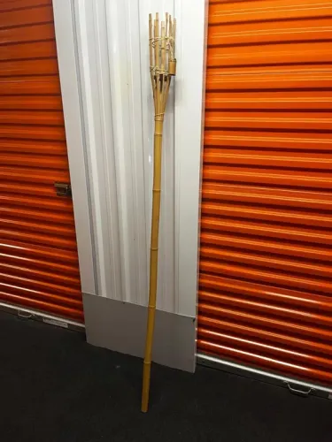 Conjunto de 2Tocheiro com lamparina para iluminação de jardim