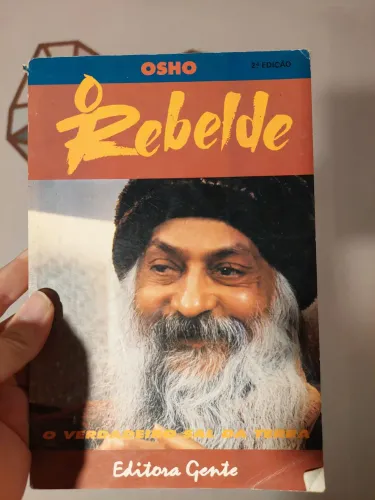 Livro O rebelde de Osho
