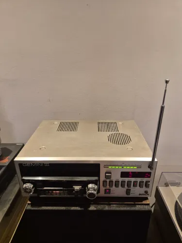 Rádio Vintage Bosch Gemini III + TKR Cara Preta