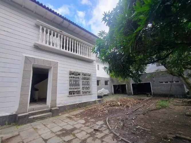 Terreno Q (S) para para aluguel em Madalena - Recife |