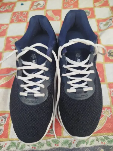 Tênis Nike revolution 6