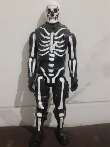 Boneco Skull Trooper Fortnite