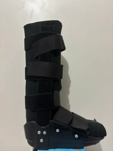 Bota Imobilizadora Ortopédica (Tamanho M)