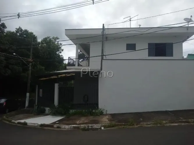 Sobrado à venda em Campinas, Residencial Burato, com 3 quartos, com 298.48 m²