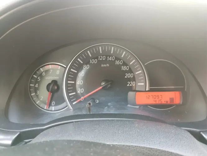 Nissan Versa 1.0 12V Flexstart 4P Mec. 2020