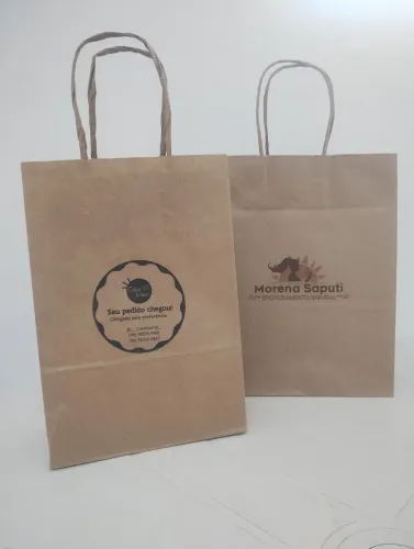 Sacolas de papel personalizados