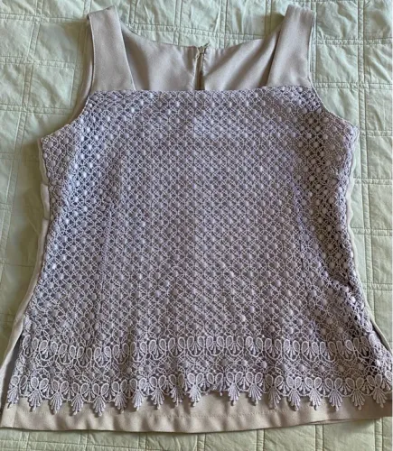Blusa com renda feminina