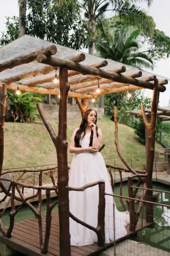 Vende-se vestido de noiva