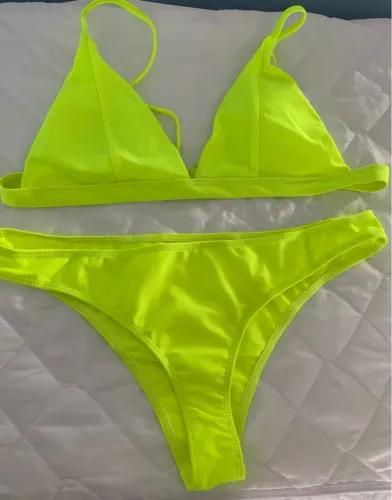 Biquíni neon verde