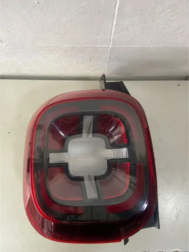 Lanterna Duster 2021 esquerdo