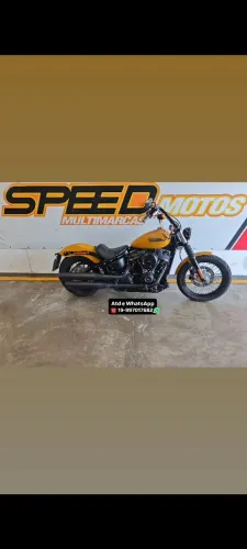 Harley davidson Softail street Bob 