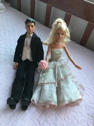 Bonecos Barbie e Ken Noivos - Casal Perfeito