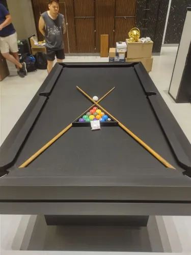 Mesa de bilhar sinuca.