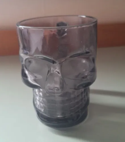 Caneca para Cerveja de vidro Caveira black