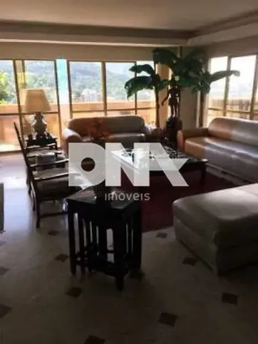 Casa em Condomínio - / Residencial / Gávea