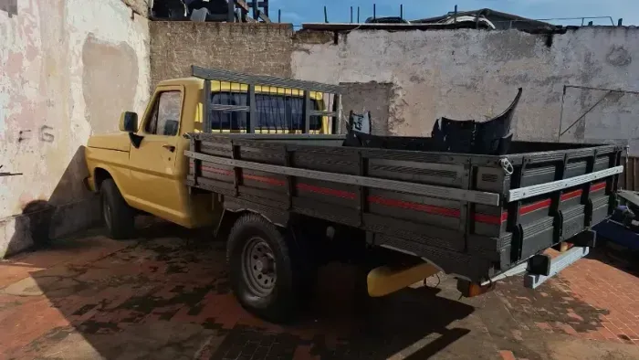 F-1000 1984 - 2* DONO Diesel SEM MOTOR - vendo barato 23.100
