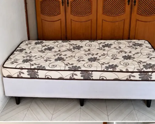 Cama de solteiro com colchão em bom estado