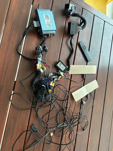 Sistema de TV e espelhamento para som automotivo do Jeep Compass até 2021